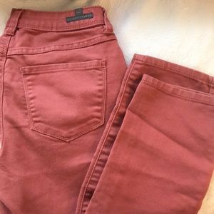 Cropped peach/rust jeans